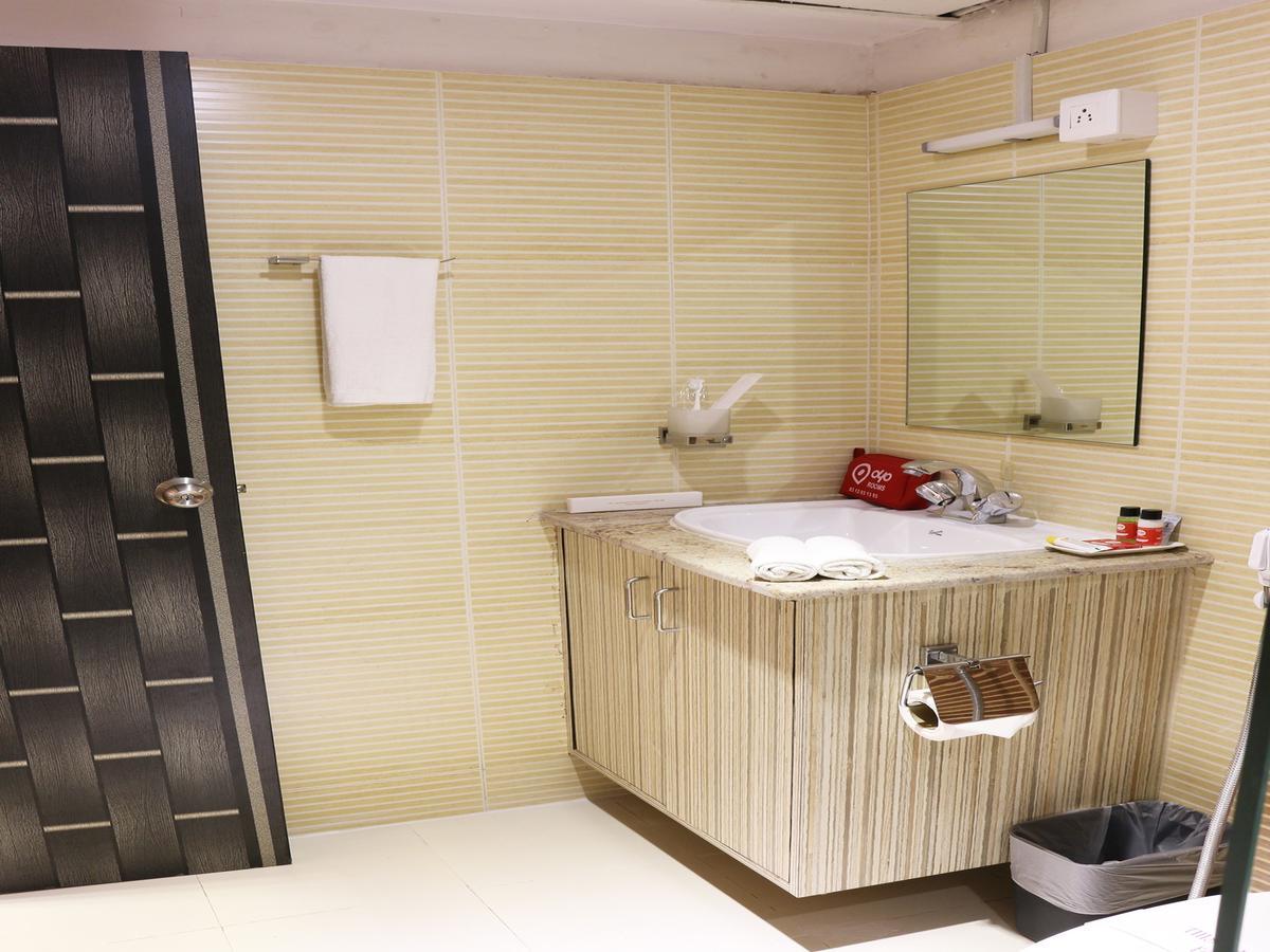 Oyo 662 Hotel Comfotel Kolkata Eksteriør bilde