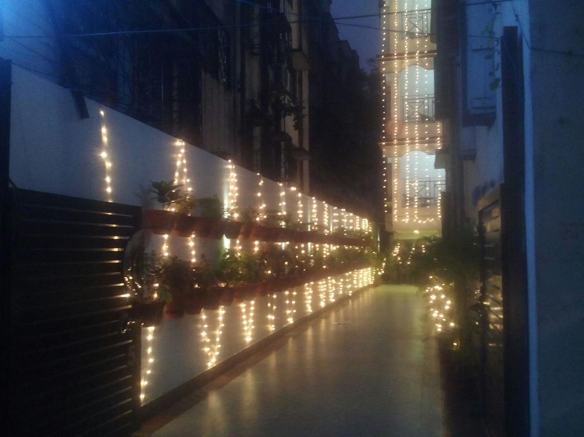 Oyo 662 Hotel Comfotel Kolkata Eksteriør bilde